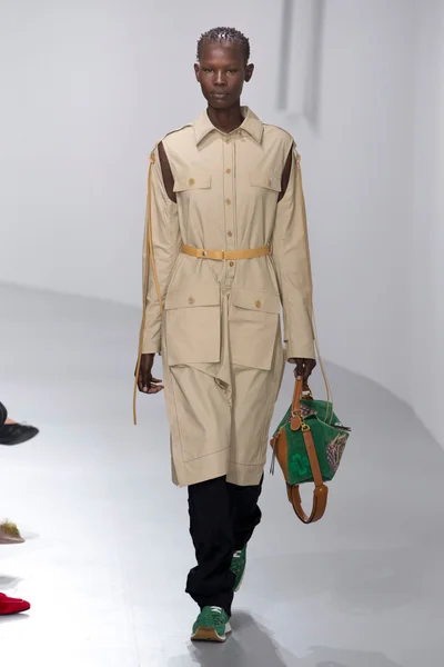 Look 46
